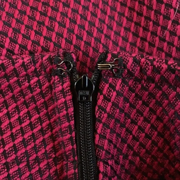 LOFT A-line skirt- magenta & black, lined, 4P. EUC - Picture 8 of 9